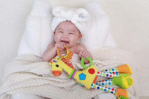 安岳宝宝为什么会吐奶